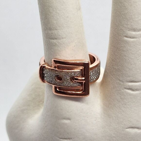 🩵Charming Charlie Rose Gold Tone Belt Buckle Ring Size 9 - Picture 1 of 11